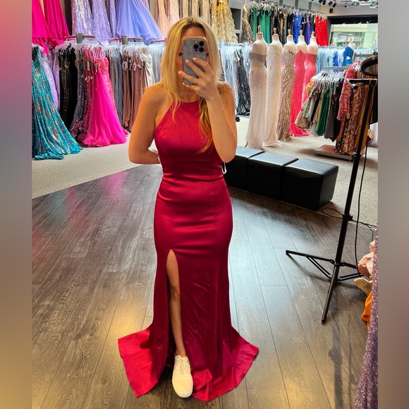 Sherri Hill 50869 raspberry size 4 NWT - Picture 1 of 8